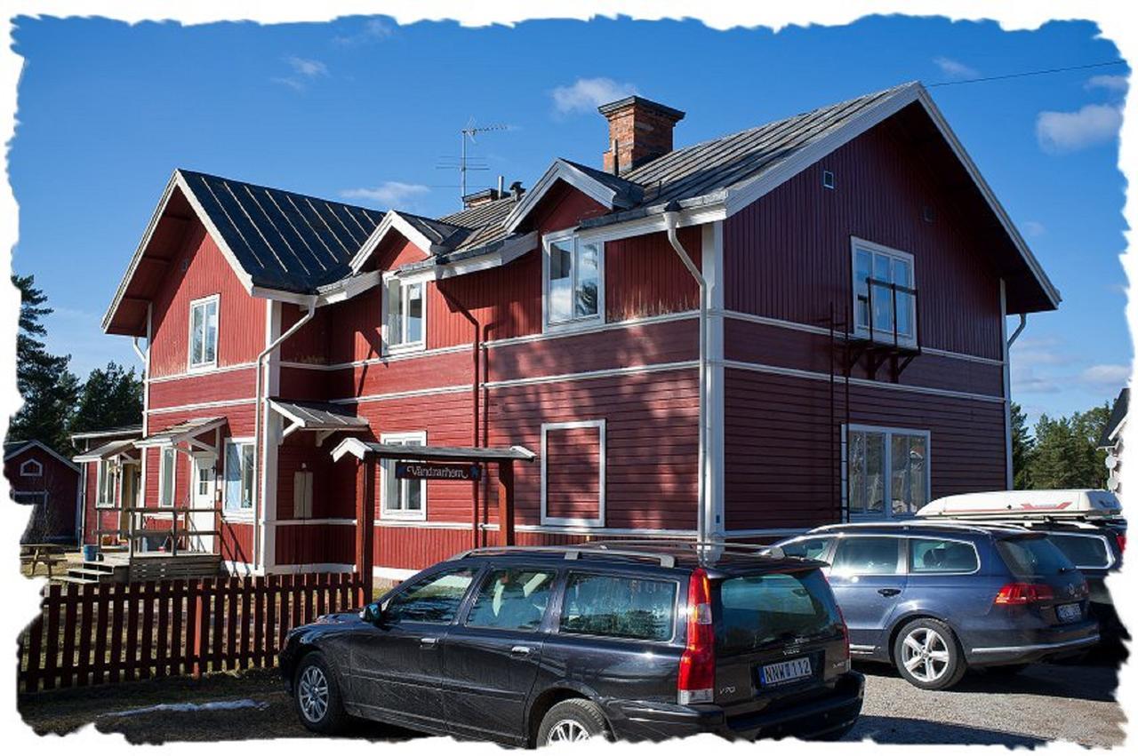 Furudals Vandrarhem Och Sjoecamping Экстерьер фото